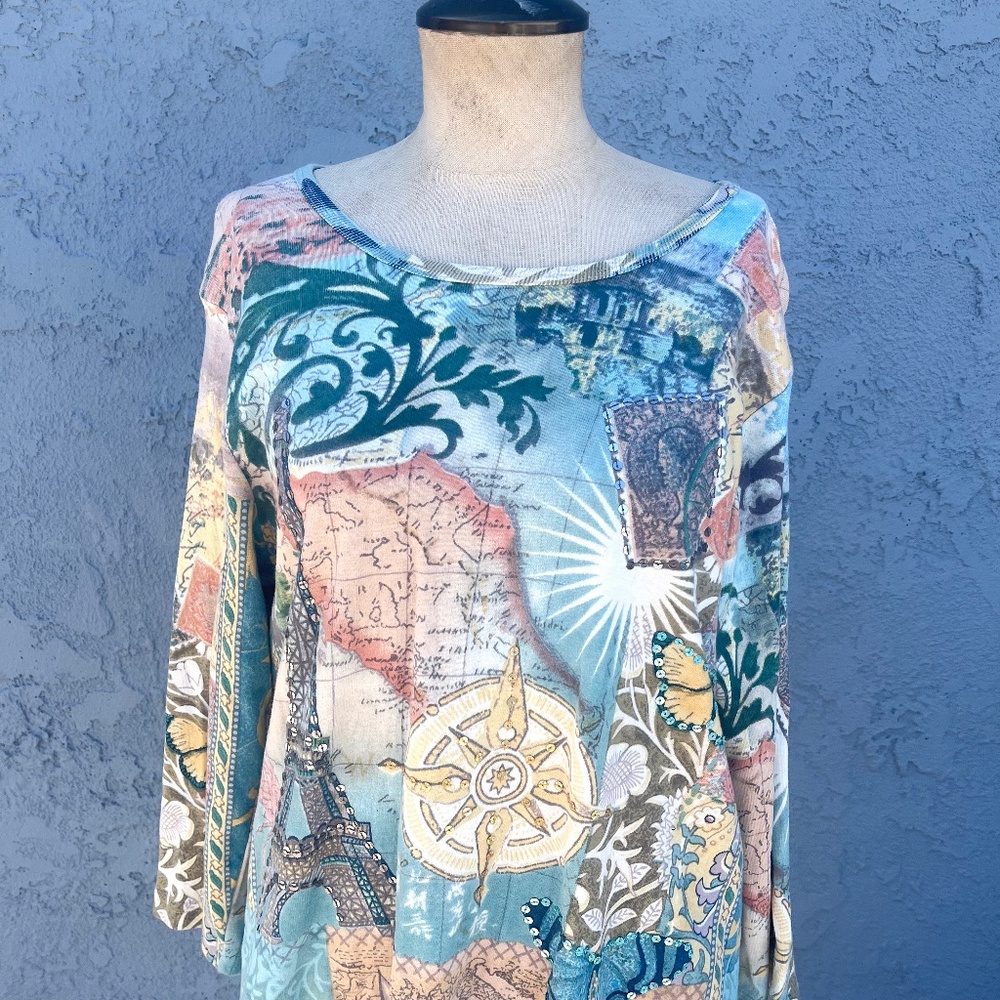 Y2k Sequin tee long sleeve in medium embellished eiffel tower Paris print